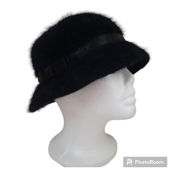 Black soft fuzzy angora blend bucket hat - Picture 1 of 11